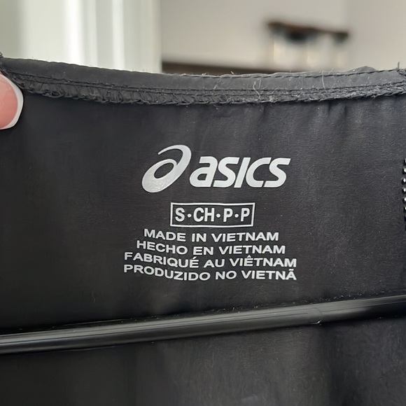 ASICS wind breaker NWOT - Picture 3 of 3